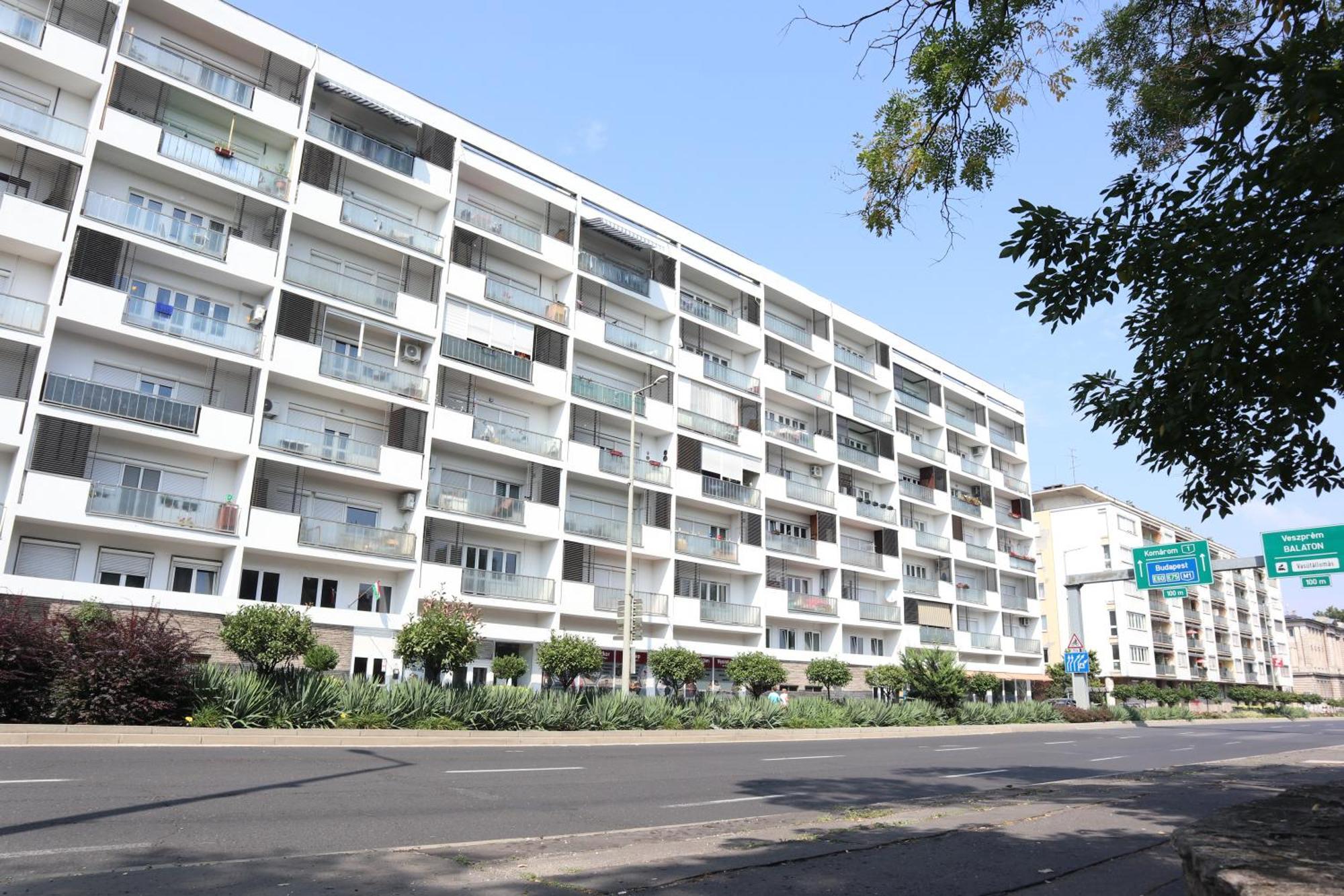 Katica Apartman Дьор Екстериор снимка